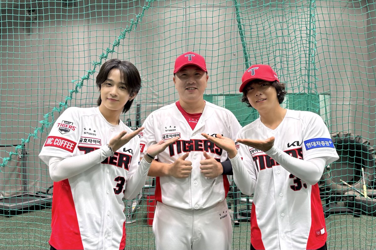 FT_FANCLUB's tweet photo. [📸] 240820

2024 KBO리그

#FTISLAND #FT아일랜드 #이홍기 #LEEHONGGI #이재진 #LEEJAEJIN #KIA타이거즈 https://t.co/DLpzfWfahR