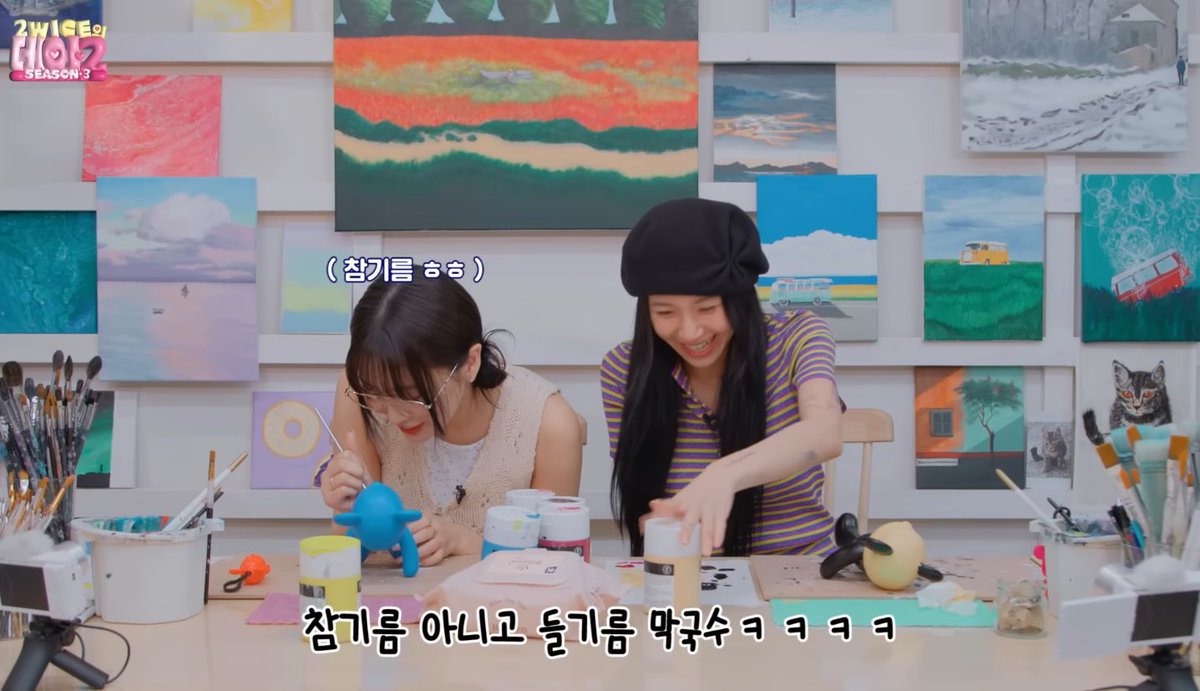 chaeypics's tweet photo. mochaeng painting date 🎨 https://t.co/8WroiMG40u