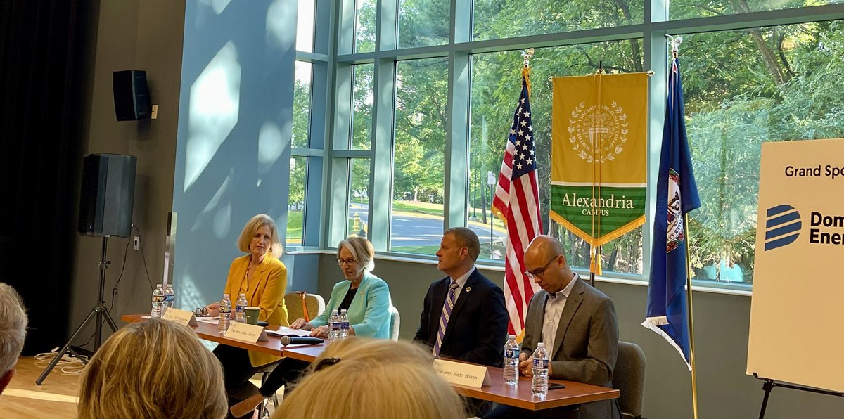 NoVARegion's tweet photo. Great to join our partners at the 9th Annual #NOVASummit. @ArlVAChamber @NOVAChamber @TheChamberALX and @LoudounChamber We are #oneregion and #BetterTogether https://t.co/GsjOKr3XBn