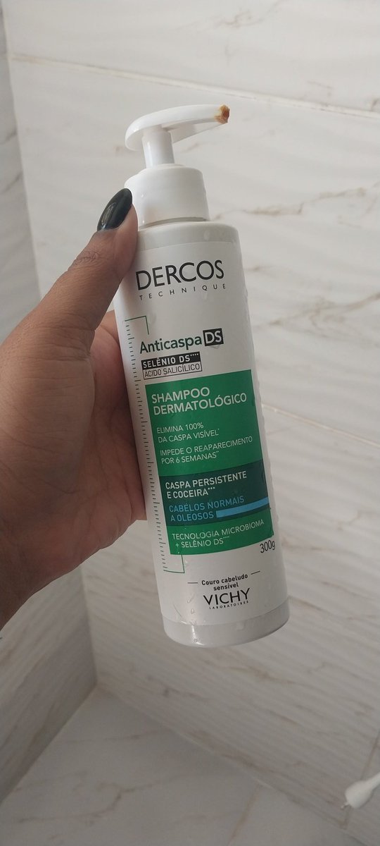 luhsousa's tweet photo. @jairmearrependi Eu usei e não funcionou pra mim não. Peguei justamente por ser mais barato e o barato saiu caro. Pra mim, o que realmente funciona é o dercos da Vichy https://t.co/fVd1BhWSwd