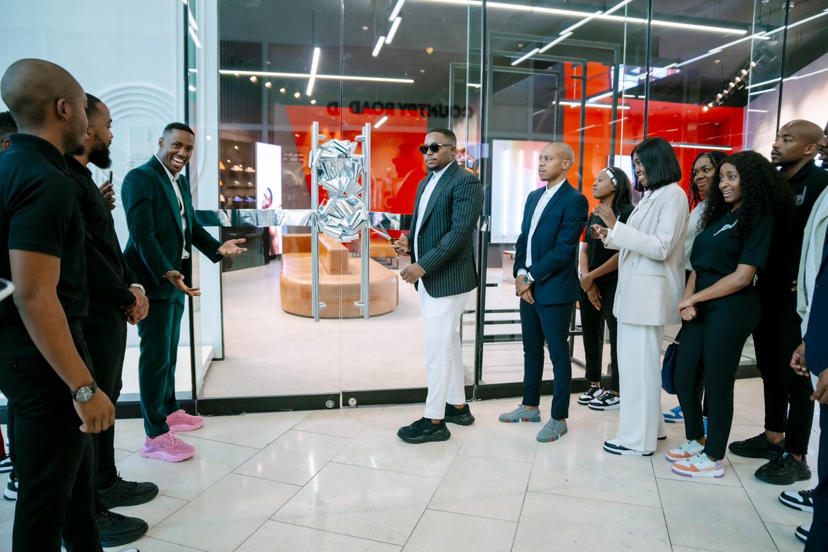 Theo Baloyi tweet media