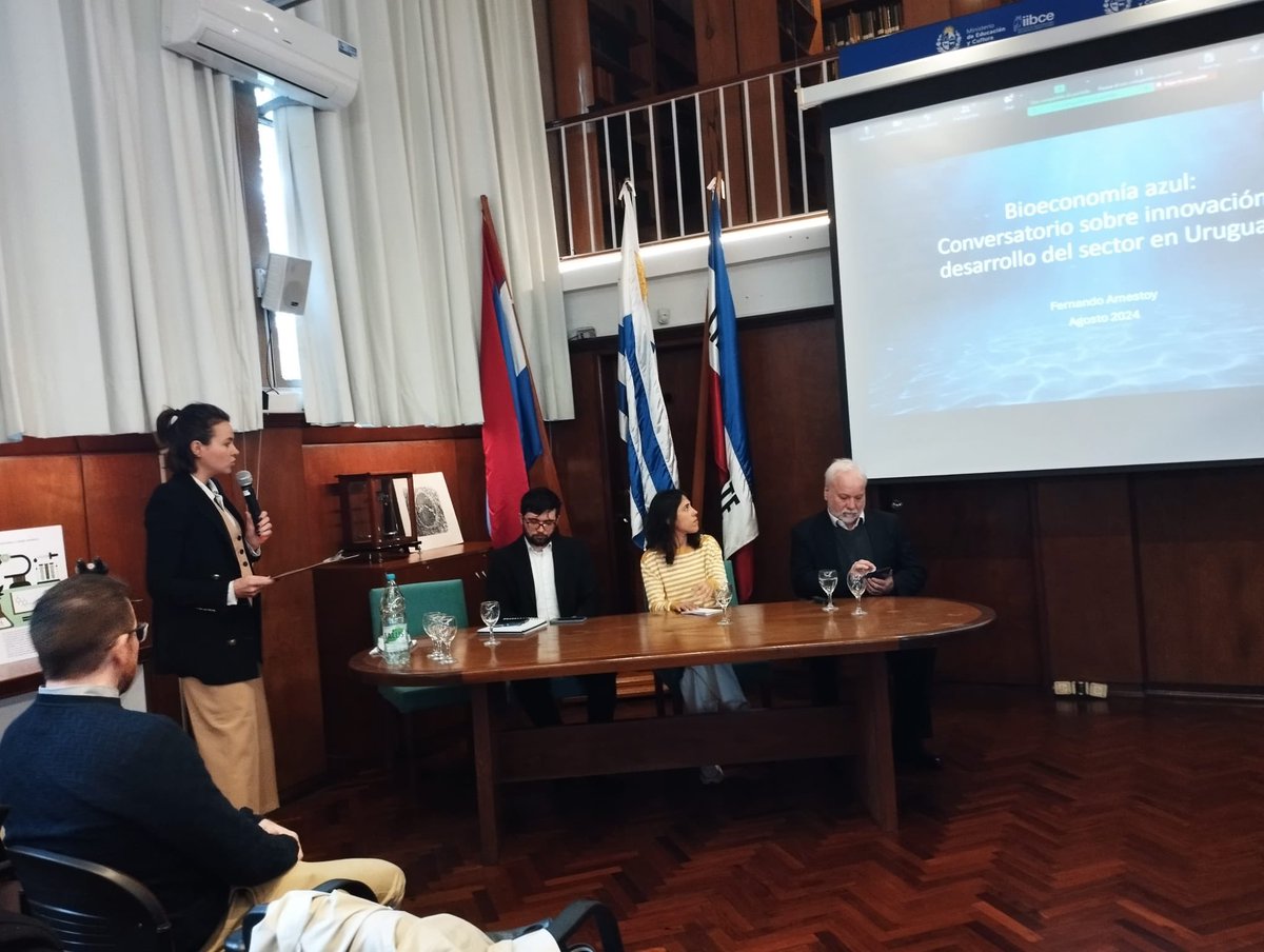 conicyt's tweet photo. La Presidenta del Consejo dando comienzo al primer panel del evento Agenda de I+D+i en bioeconomia azul https://t.co/pmzoadoF8Y