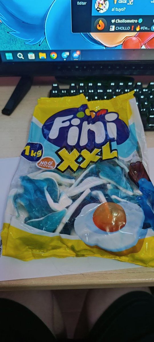 DavKillerAural's tweet photo. @CCBite me ha regalado uno de los mejores regalos que se me pueden hacer 
✨ Un kilo de tiburones ✨ https://t.co/spM0UVjbju