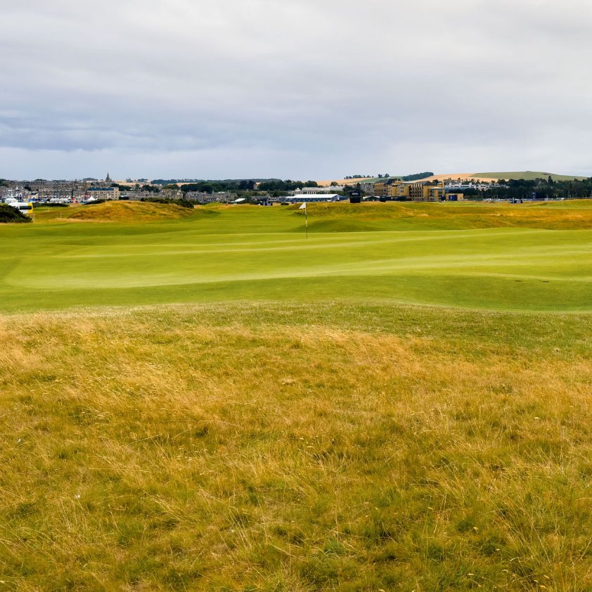 "If the Old were only ever played in reverse, it would still be one of the most interesting courses imaginable. Greatness knows no convention."

Clyde Johnson (<a href="/CunninGolf/">Clyde Johnson</a>) ranks the Old Course's greens as played in the reverse routing for Design Notebook: thefriedegg.com/design-noteboo…