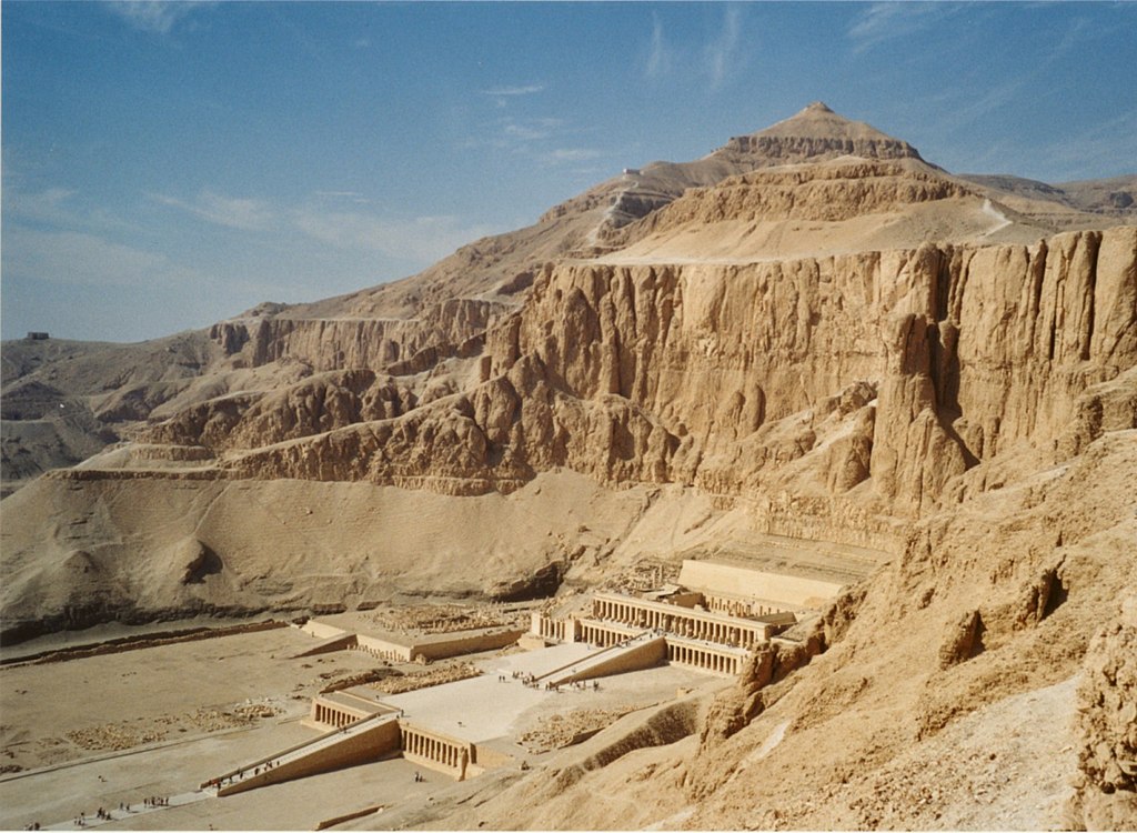 Join us for a NEW course taught in Luxor, Egypt: HATSHEPSUT &amp; SENENMUT: INNOVATION &amp; IDEOLOGY w/Dr Campbell Price (<a href="/EgyptMcr/">Dr Campbell Price</a>) 28 FEB to 7 MAR 2025.  Includes daily lectures &amp; exploration of relevant ancient sites, including 3 ‘special  openings’. Details: egyptology-uk.com/bloomsbury/bss…