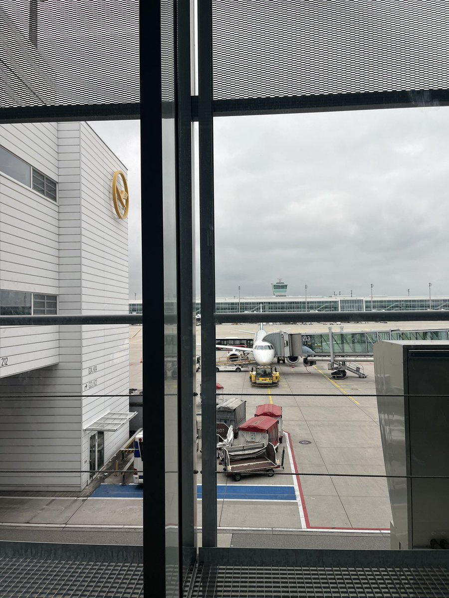 Just landed in Munich for a (long) layover before heading to Helsinki for #SLE2024 Looking forward to it 🇫🇮