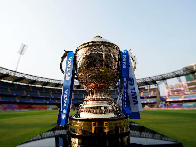 IPL earning for the BCCI (ECONIMIC TIMES):

2022 - 2,367cr.
2023 - 5,120cr.

#CricketTwitter #IPL2025