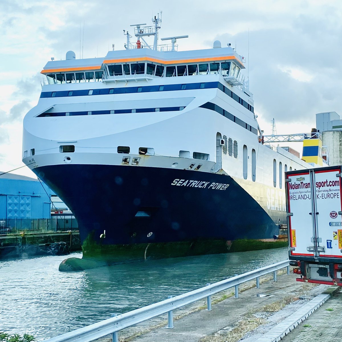 rob wicks (@wixpixrob) on Twitter photo Oh, so this is where you’re now (temporarily) operating from
#CLdN <a href="/SeatruckFerries/">Seatruck Ferries</a>
The ferries were easier to find, than my dropped trailer 🤷♂️🤦♂️😂
Every days a school day 🤓 Oh, so this is where you’re now (temporarily) operating from
#CLdN <a href="/SeatruckFerries/">Seatruck Ferries</a>
The ferries were easier to find, than my dropped trailer 🤷♂️🤦♂️😂
Every days a school day 🤓