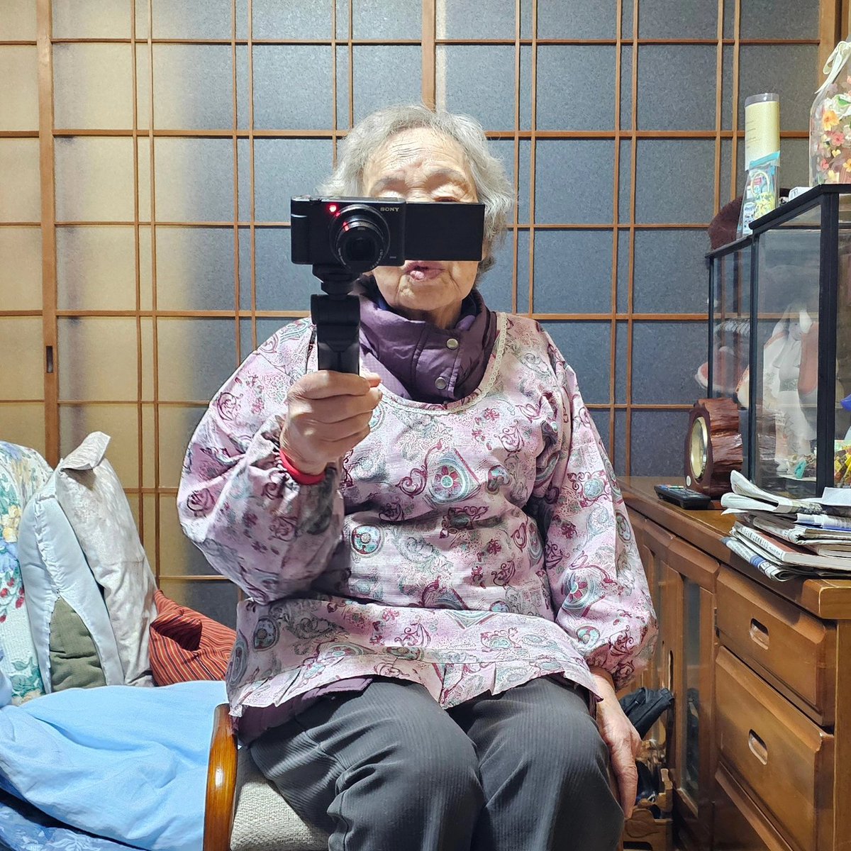 chirochannel_'s tweet photo. 2024.3.19 本日は91歳ばあちゃんカメラマンです(笑)撮影をしてくれてます(笑)この日はSURFEARSが到着しました。
こちらがSURFEARSです
This is SURFEARS
https://t.co/yLRoZJG1Vm
#YouTuber
#YouTuberチロちゃん
#高知YouTuber
#サーファーズイヤー
#耳栓
#SURFEARS
#YouTuberChiro-chan https://t.co/LJzzDncI2K