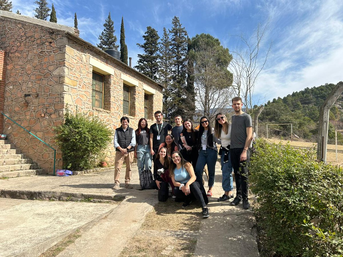 TelemercadoAR's tweet photo. Cómo todos los años, visitamos a nuestros amigos del colegio rural de San Clemente. Celebramos el día del niño, compartimos una jornada a puro juegos, actividades y risas. 
Gracias a nuestros colaboradores por ser parte y sumarse a esta actividad.  ¡Mirá las fotos! https://t.co/ycVS5aDmK6
