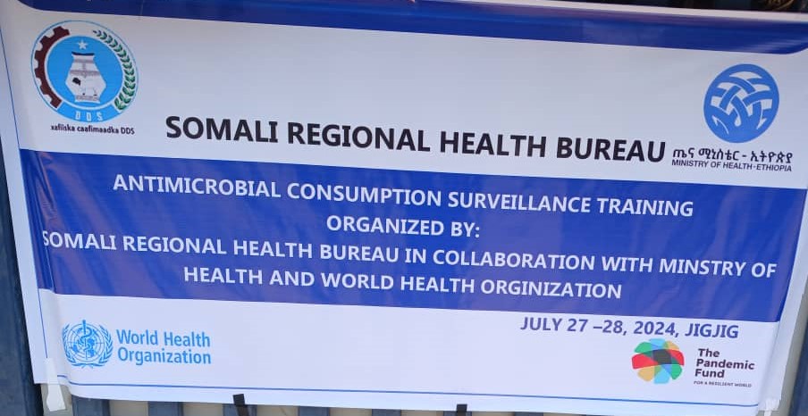WHOEthiopia's tweet image. Training on #Antimicrobial Consumption (AMC) Surveillance! 

With @WHO #EFDA @FMoHealth #Somali Regional Health Bureau 🇪🇹 &amp;amp; support from the @Pandemic_Fund, we trained 25 experts from 10 hospitals🏥 to establish a robust AMC surveillance system at national &amp;amp; sub-national levels.