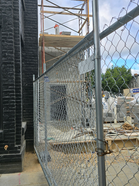 ScottRobertsDC's tweet photo. a stroll by of the @DMPEDDC #CycleHouse project at North Capitol St NW & Bates St NW in @TruxtonCircle
new interior structure has gone up
project link: https://t.co/mo6uScMpi4
#BloomingdaleDC https://t.co/vONG5lCM3T