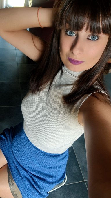 Mon retour de vacances se passe bien :) aujourd'hui je suis dispo pour tes demandes ! Dans cette tenue<a href="/tag/nude"class="tags"><span>#nude</span></a>