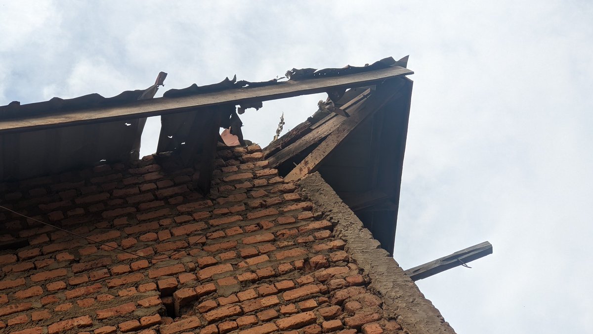 Mahagi : Un militaire blessé par l'explosion accidentelle d'une roquette. La société civile appelle au calme et souligne l'importance d'une garde irréprochable pour les autorités. Pas de pertes humaines, l'état du blessé est stable. #Mahagi #Sécurité