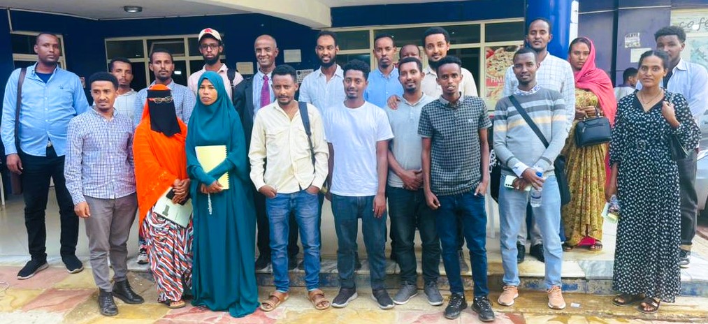 WHOEthiopia's tweet image. Training on #Antimicrobial Consumption (AMC) Surveillance! 

With @WHO #EFDA @FMoHealth #Somali Regional Health Bureau 🇪🇹 &amp;amp; support from the @Pandemic_Fund, we trained 25 experts from 10 hospitals🏥 to establish a robust AMC surveillance system at national &amp;amp; sub-national levels.