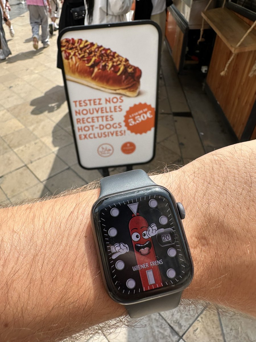 WienerFrens's tweet photo. It’s always time for a good 🌭 https://t.co/Wz4Ib8ePRU