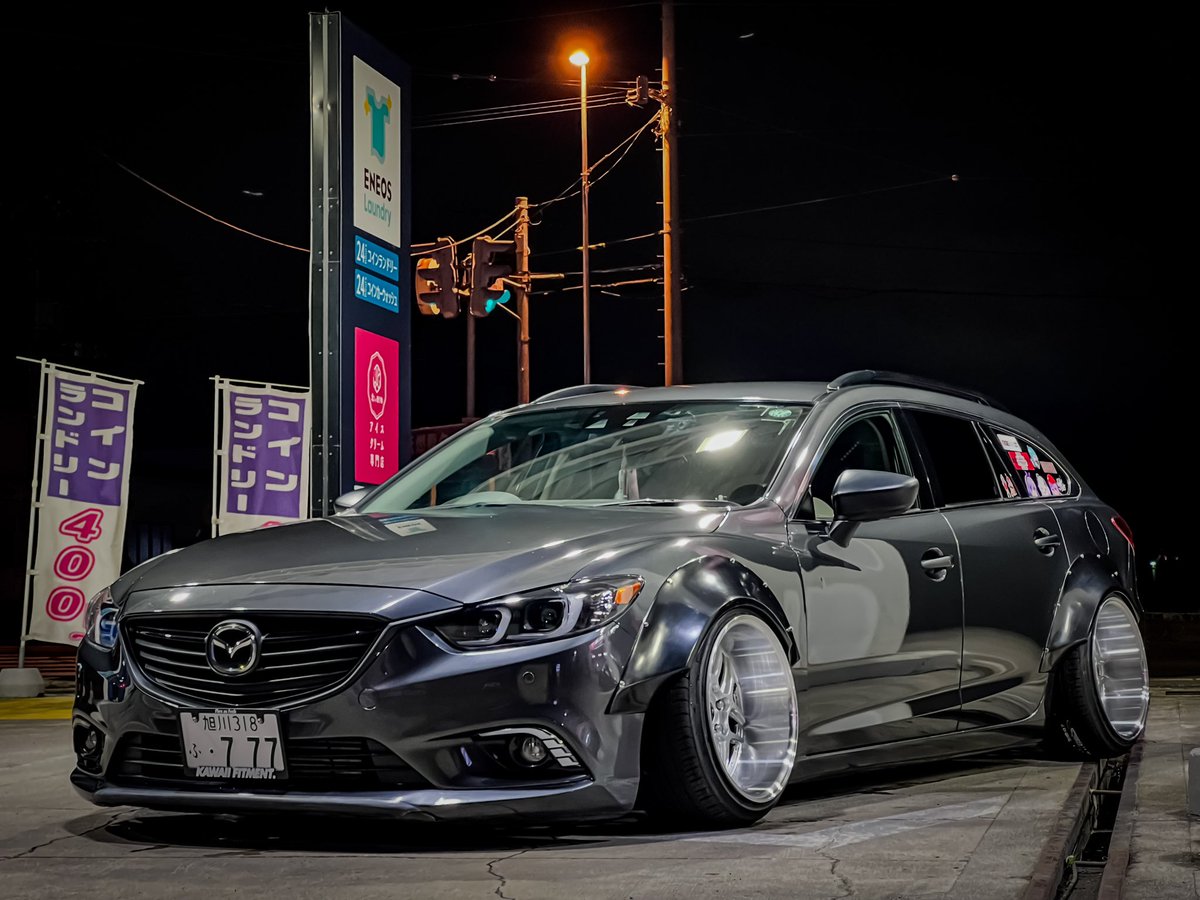 yuuki_kanamari8's tweet photo. 進化!
#MAZDA #MAZDAATENZA #MAZDAATENZAWAGON #326POWER #チャクリキダンパー #車高調 #生脚 #ヤバKING #ヤバKINGGHOST #battleworks #オーバーフェンダー #ワイドボディー https://t.co/GKDZLB02oY