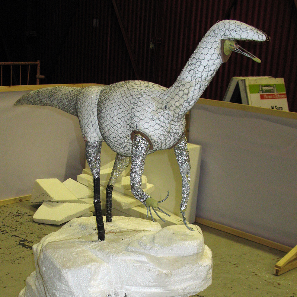 BobNichollsArt's tweet photo. My 25 years of palaeoart chronology...
In 2013 I built a life-size model of Thecodontosaurus for the Bristol Dinosaur Project. Here is how it was built, part 2 of 9.
#PaleoArt #Thecodontosaurus #Dinosaurs #JurassicWorld https://t.co/qa2pTomfbD