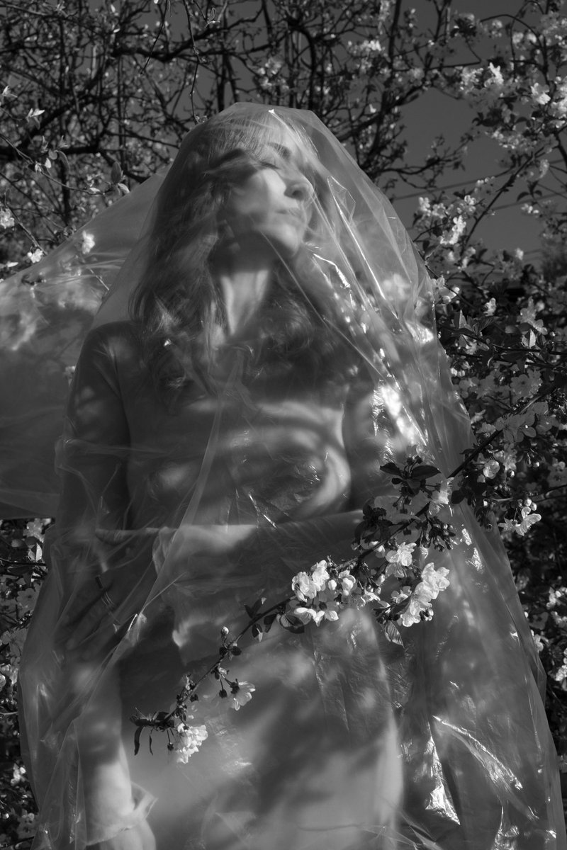 Take a breeze 
1/1
111 xtz🖇️