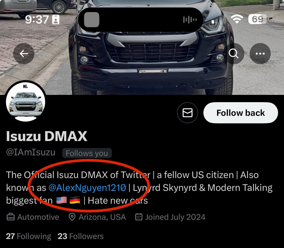 IAmFreightliner's tweet photo. @IAmIsuzu @IAmSuburban @IAmR1S Hmmmm nice try buddy https://t.co/6UDrcmg0nY