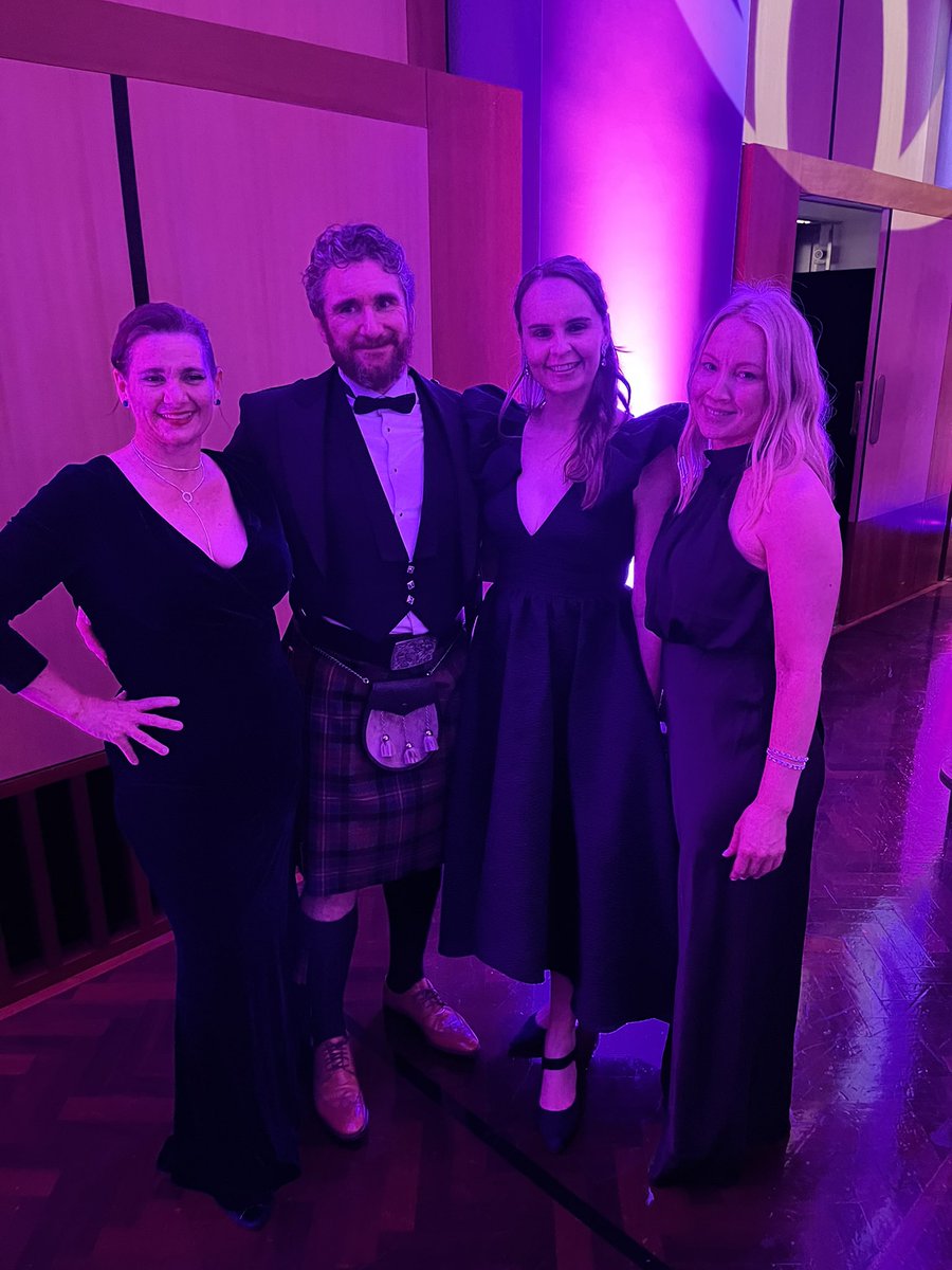 I had a great time tonight hanging out with my old mate <a href="/WheatWatcher/">Andrew Whitelaw</a> &amp; my new mates <a href="/lehmann_jess/">Jess Lehmann</a> &amp; Holly.