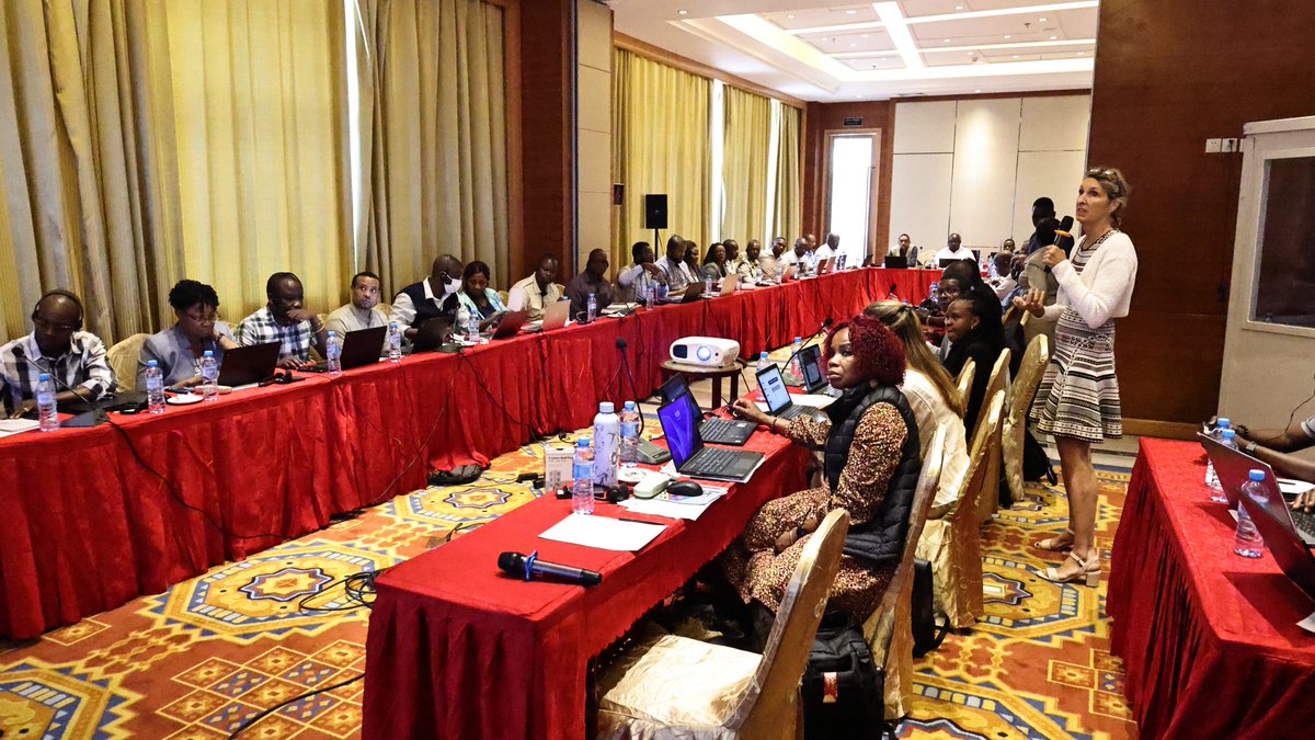 UNDPMozambique's tweet photo. ‼️In the National Training on Post-Disaster Needs Assessment the discussion focuses on how disasters affect the #economy & #society . Highlighting the importance of appropriate methodologies to assess changes in production & #humanimpacts, including #psychosocial aspects & #GBV. https://t.co/V3w5HbmS9g