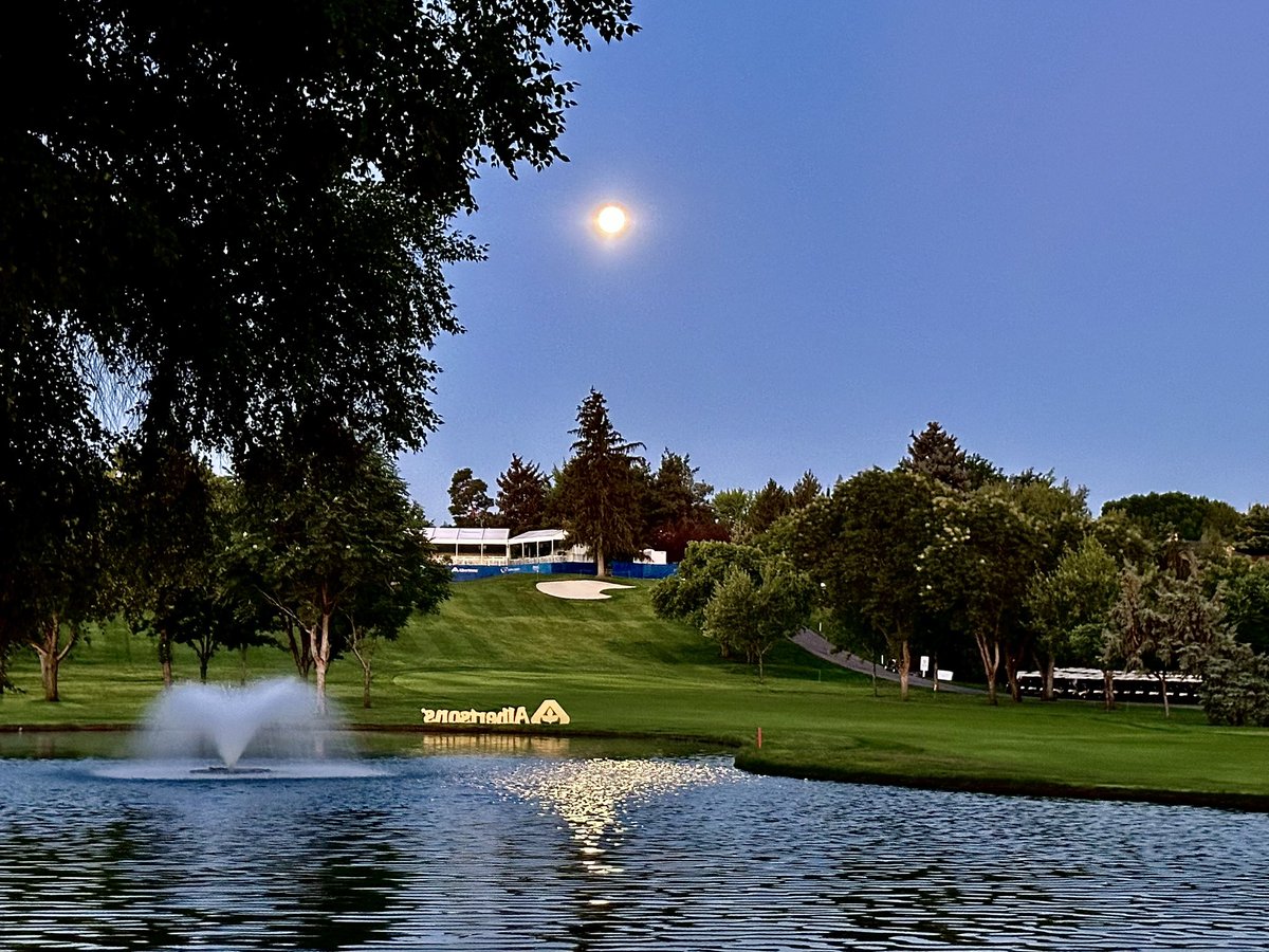 brijon5555's tweet image. Beautiful cool morning and bright moon for @BoiseOpen practice rounds @mattgourlaycgcs