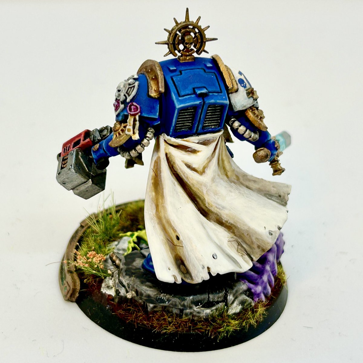 100tungamer's tweet photo. Space Marine Captain from Leviathan
#WarhammerCommunity #warhammer40k #leviathan #100tungamer #tabletop #eobcomplete #slaythegrey https://t.co/Q7cdviBdB9