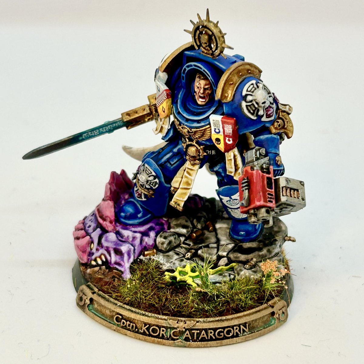100tungamer's tweet photo. Space Marine Captain from Leviathan
#WarhammerCommunity #warhammer40k #leviathan #100tungamer #tabletop #eobcomplete #slaythegrey https://t.co/Q7cdviBdB9