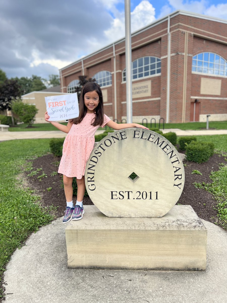 EllsworthMusic's tweet photo. It’s the first day of 2nd grade! Thank you @BereaCSD for the comfort and confidence I have as a parent that she will grow in multifaceted ways this year in such a safe and caring environment! We love @GrindstoneBCSD! ❤️ #TitansFirstDay #BeATitan @BCSDWheeler @terigrimm https://t.co/yiw3FwTDCP