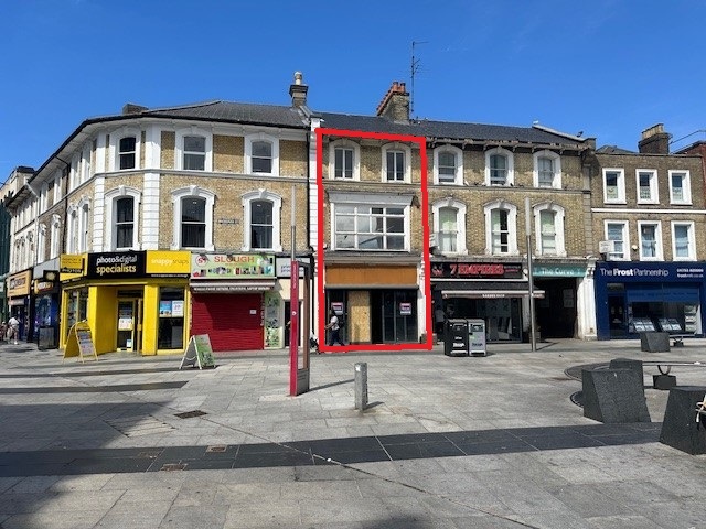 Freehold shop arranged over four floors.
For Sale at £500,000 excl.
Slough Town Centre
Former Greggs outlet
Vacant
Conversion potential stpp