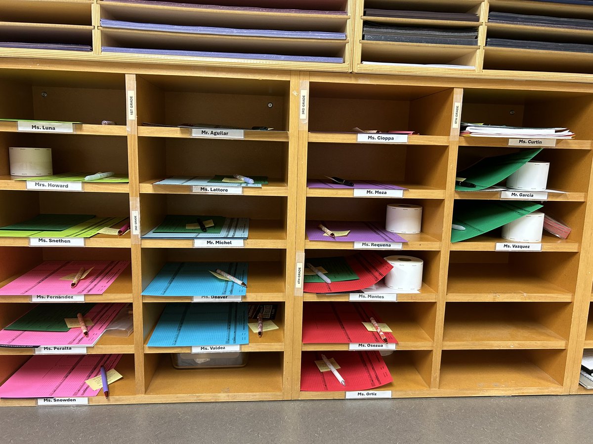 It’s going to be a great year <a href="/JJPickleECP/">James Jarrell Pickle Elementary School</a>! We’re “penning” our academic year full of learning and success! <a href="/AustinISD/">Austin ISD</a> @AustinISDTD <a href="/AISDMultilingue/">AISD Multilingual Ed</a> <a href="/Elementary_AISD/">Austin ISD Elementary School Leadership</a> <a href="/MsWendyDMills/">Wendy Mills</a> <a href="/LaKesha_Drinks/">La Kesha Drinks</a> <a href="/Matias_AISD/">Matias Segura</a> <a href="/RosaEWaters/">Rosa Waters</a> <a href="/MissParlange/">Clelia Parlange</a>