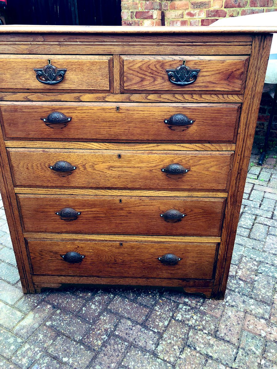 MrSebDaniel's tweet image. A beautiful set of drawers. Cleaned waxed and ready to be sold. 
#chestofdrawers