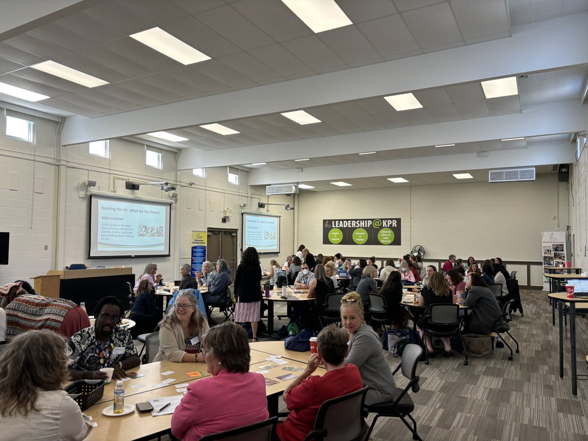 Happening Now: Day 2 of #KPRSummerSymposium “Reading for All” with <a href="/kprschools/">KPRDSB</a> educators is off to an awesome start. Active meaning making is a great way to be beginning our learning together! #AlwaysLearningKPR 🌟