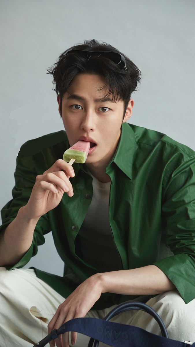 lee jaewook’s upcoming drama “the last summer” has a very warm story
let’s look forward to it ♡