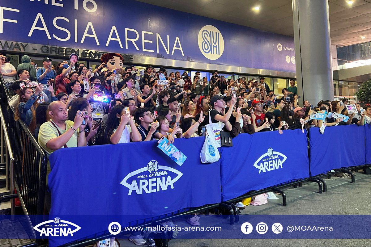 Rain or shine, solid fans of <a href="/HORI7ONofficial/">HORI7ONofficial</a> and <a href="/ferntan_/">Fern.</a> showed up to support their idols for #WishBusAtMOAArena. 🫶

Thank you <a href="/wish1075/">Wish FM 107.5</a> for dropping by!

#ChangingTheGameElevatingEntertainment