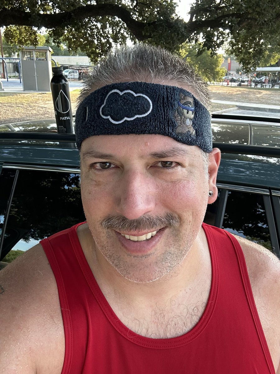 I ☁️ #Astro headband and 8,665 steps for #TeamRuth this morning. Fit for <a href="/Dreamforce/">Dreamforce</a> steps challenge. Still time to join us. #TrailblazerCommunity docs.google.com/forms/d/e/1FAI…