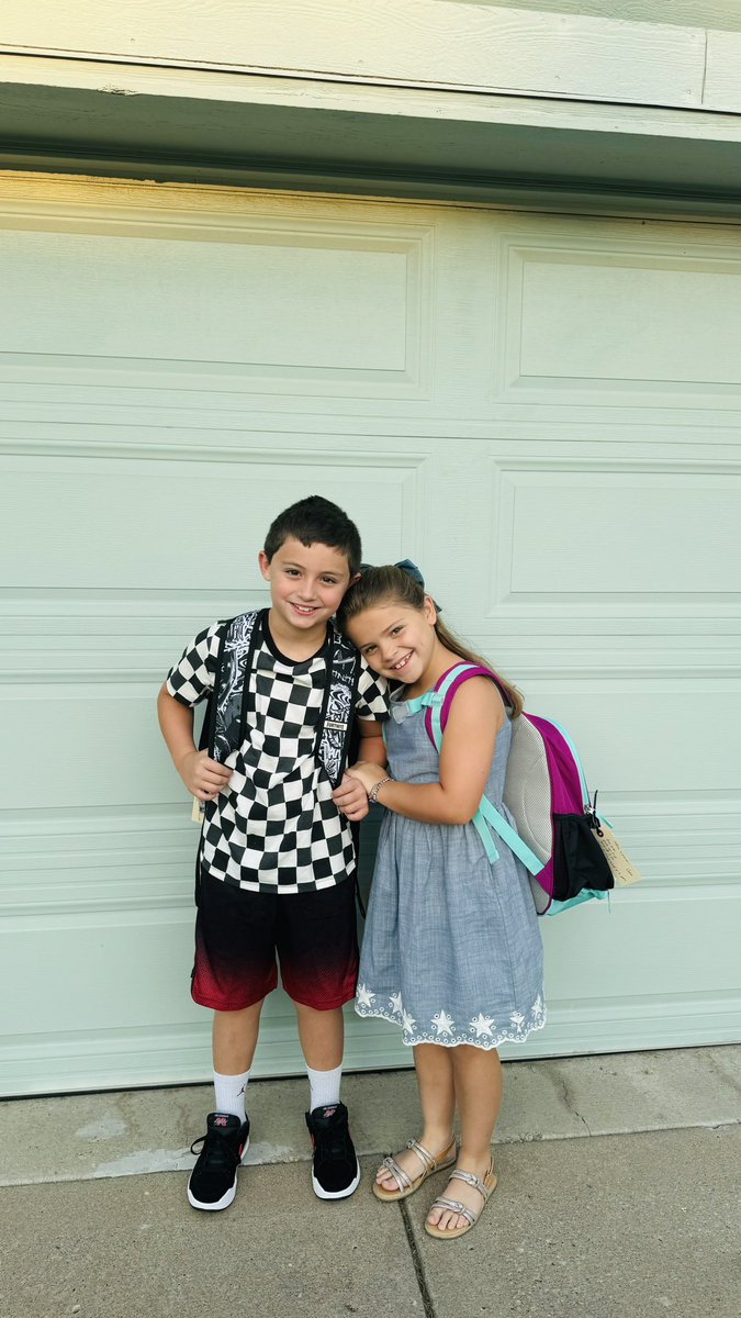 Happy first day! We have 2 Wildcats this year! #nkc1stday <a href="/NKCSchools/">NKC Schools</a> <a href="/ClardyElemNKC/">Clardy Elementary</a> <a href="/JoshLorenson/">Josh Lorenson</a>
