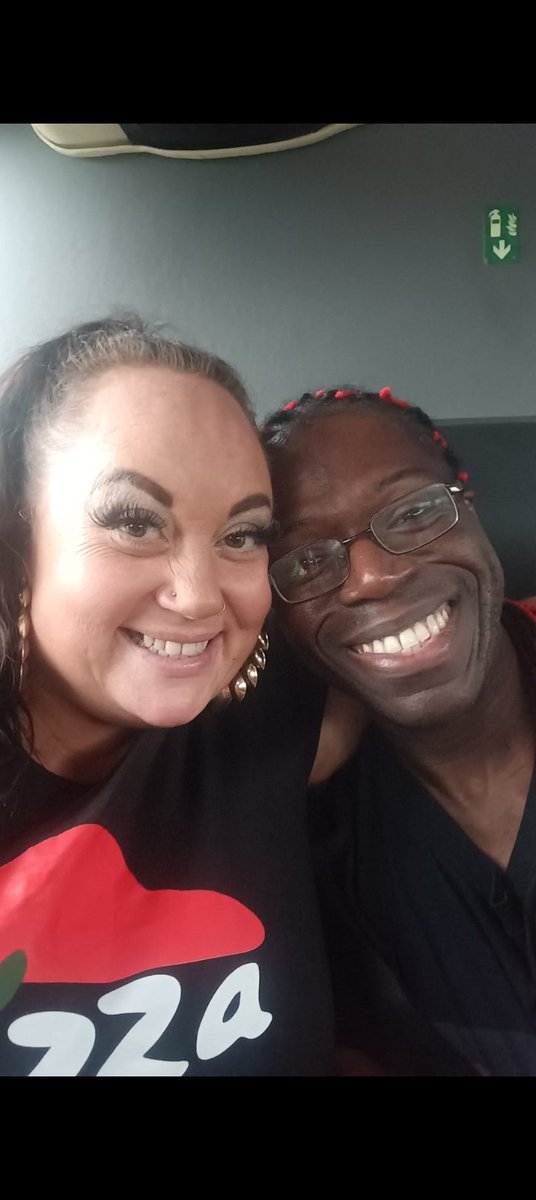 Mister B tweet media