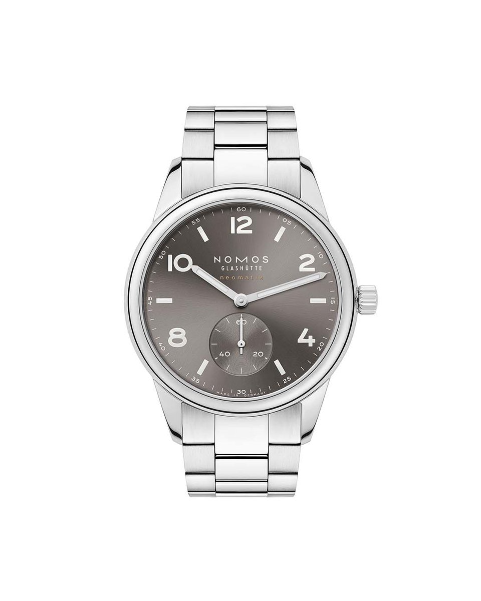 nomosglashuette's tweet photo. To wind or not to wind? Find the perfect tool watch online with our #watchfinder. Here you can quickly and easily filter our models according to your taste. Size, shape, color - and much more. Click through to your favorite watch. https://t.co/UvA9riZjgB https://t.co/9wu3wC1iXq