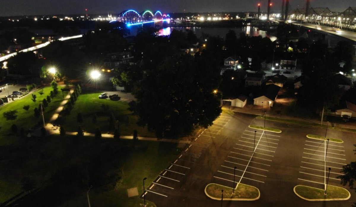 We offer complimentary lighting layouts with every project. We’ll design a layout custom for you that includes the most efficient fixture spacing and discusses any external obstacles.
Let’s get your project started! hubs.ly/Q02KvpYN0

#solar #outdoorlighting #lightingdesign