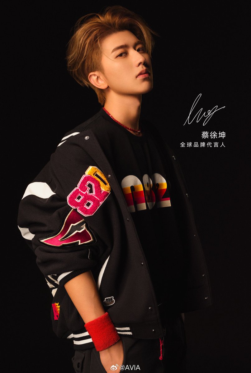 AlwaysCaiXukun's tweet photo. 240820 AVIA officially announces Global Ambassador Cai Xukun 

#CaiXukun #蔡徐坤 #KUNxAVIA https://t.co/FDp2kMYN6C