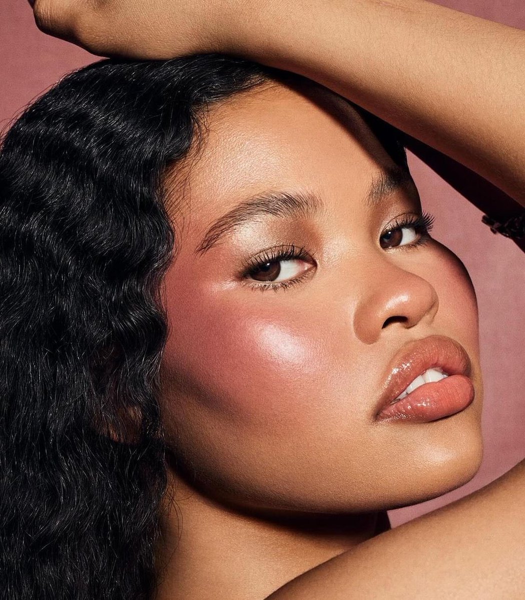 missessmalcolm's tweet photo. hair by me for @fentybeauty https://t.co/i2XSVV21dg