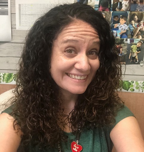 LettersPreSci's tweet photo. Meet 1st year #LPSTeacher Mrs. Moreno! She is a 5th grade teacher in CA. This is her 17th year teaching. She likes hiking, going to museums, and the beach w/her husband + three boys 🏖️

Learn more about our teachers on our site: https://t.co/p7luYxrh6b🧪
#stem #stemforall https://t.co/uWBmJdUpun