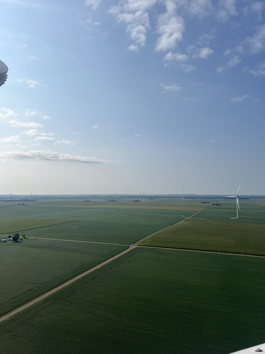 I’m not a huge fan on asking for stuff, but if anyone would like to Venmo me to help out on this trip that would be awesome! It would help with gas, hotel, rental car, food and anything we need at the track. My Venmo is <a href="/myles/">leticia trindade</a>-moos 🧡