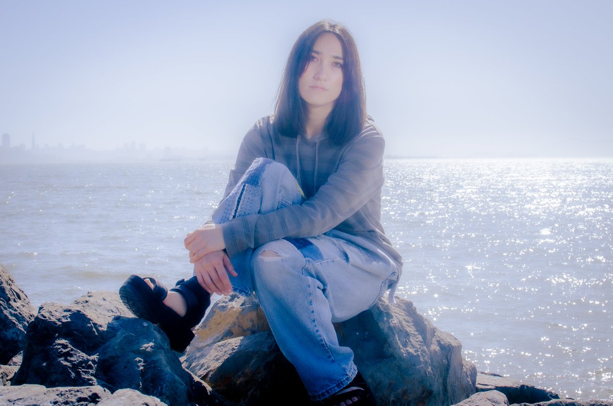 Another song off Circles EP out today
ft. Wisp 🖤

It Gets Easier
by me and Franco Reid

Full EP in September and tour datesss in October
found.ee/tanukichan_cir…

Photo: Brendan Nakahara, Alex Manriquez