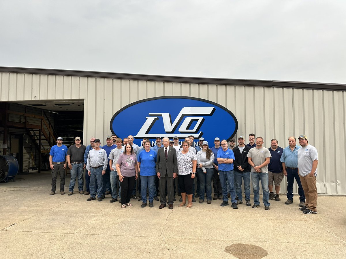 ChuckGrassley's tweet photo. Tour/Q&amp;A at LVO Mfg in Rock Rapids 34ppl issues: what keeps me motivated farm bill flooding 2024 election workforce rural health care stop inflation debt ceiling etc #99countymeetings https://t.co/kVbxjFpK3k