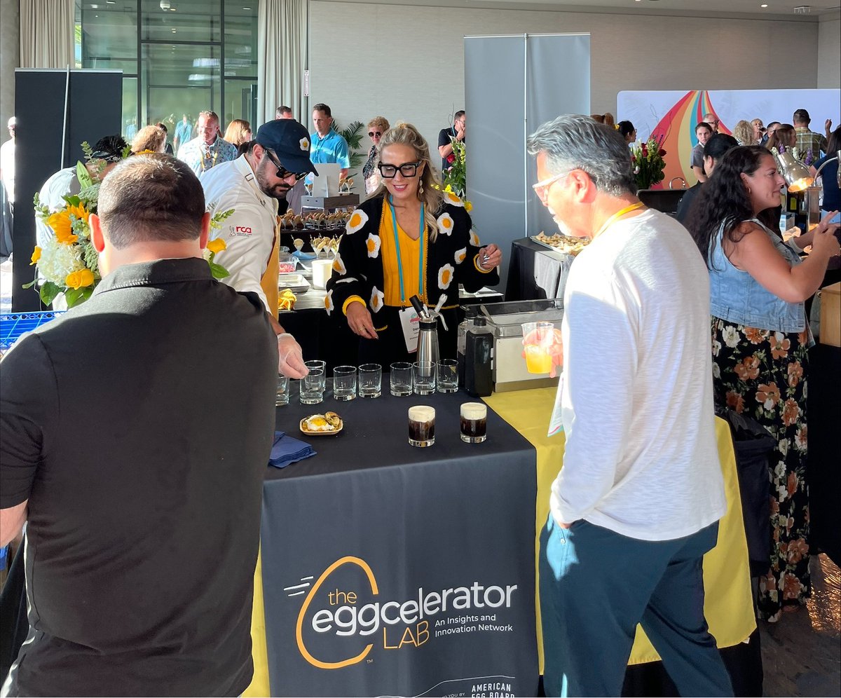 AmEggBoard's tweet image. It’s the FINAL day of #TheFlavorExperience! Join us at 10:30 for the Brunch Showcase to sample creative egg-based dishes. Discover how the Eggcelerator Lab® can help you innovate with eggs—your versatile superhero for exciting food solutions! #menudevelopment #productinnovation