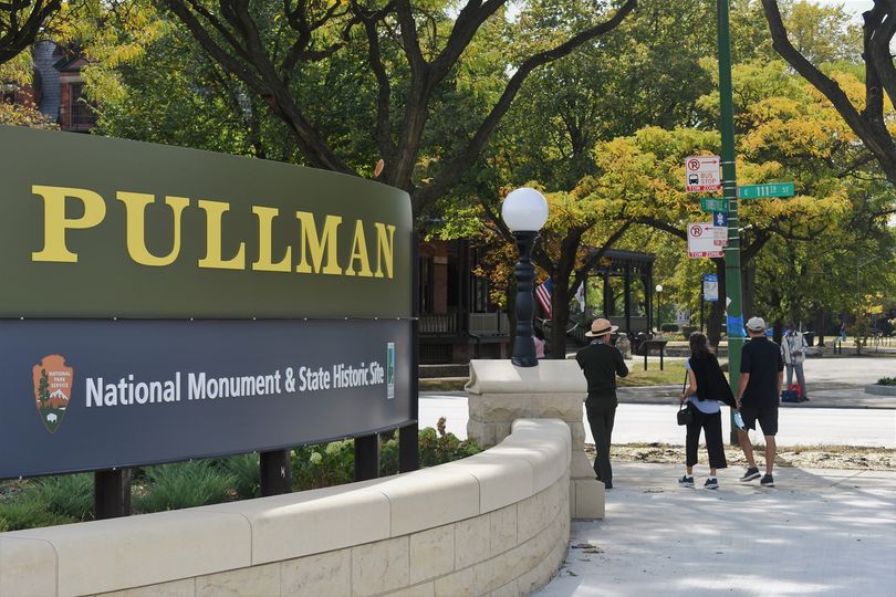 Pullman made the list ... I think Eugene Debs would be pleased :-)

10 Things To Do in Chicago That Aren't Taking Pictures at the Bean—and Don't Involve Giving Money to Large Corporations - In These Times