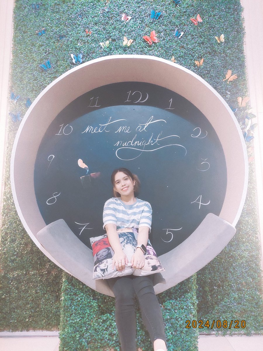 NikkySmol's tweet photo. This girlie got spoiled today 🥰 https://t.co/ZhFgBzLpxw